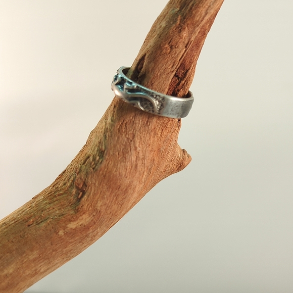 Vintage Native American Lizard Sterling Silver Band Ring Size 7.5 Stamped - Picture 3 of 6